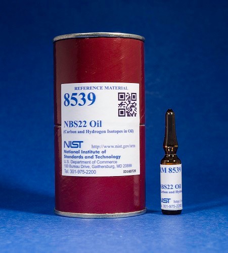 SRM 8539 NBS22機(jī)油標(biāo)準(zhǔn)品 (石油中的碳和氫同位素)